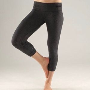 Lululemon Acro Cropped Leggings